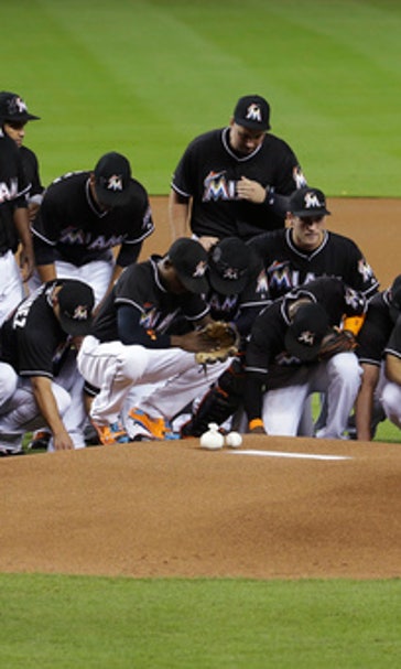 Gordon hits emotional HR and mourning Marlins beat Mets 7-3